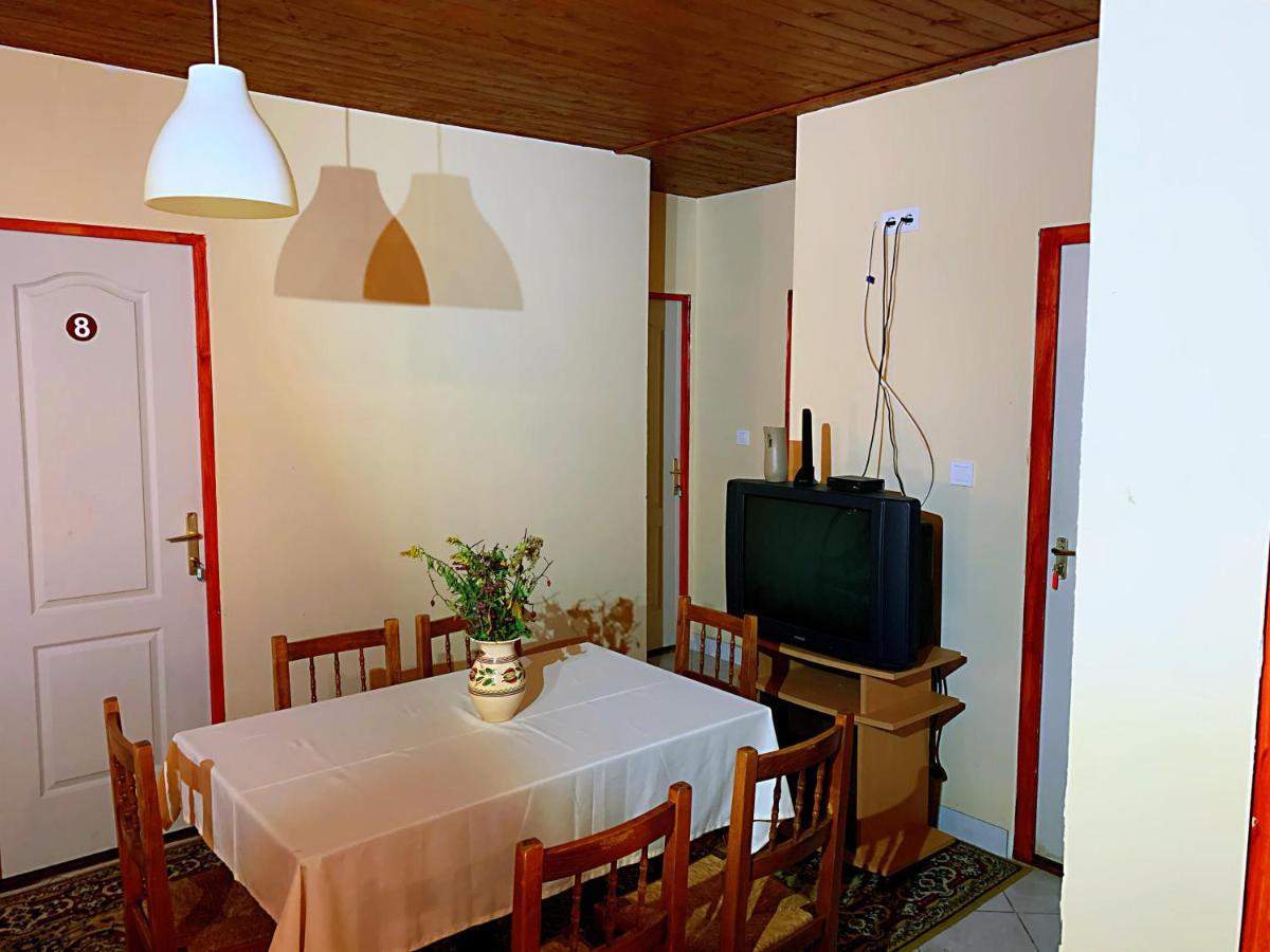 Koloska Apartmanhaz Balatonfured Exterior photo