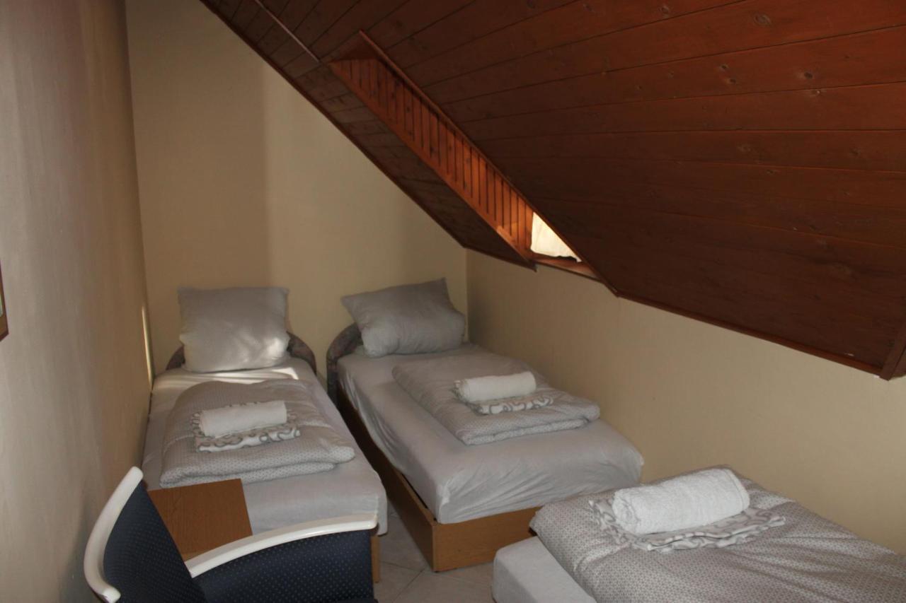 Koloska Apartmanhaz Balatonfured Exterior photo